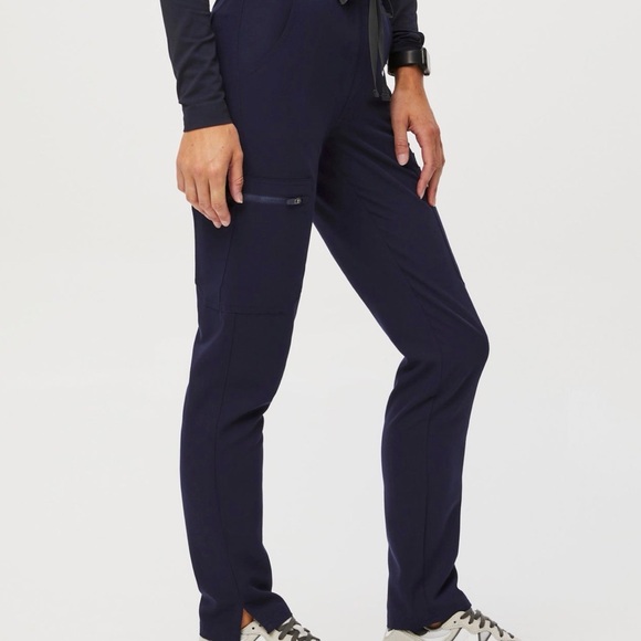 Figs High Waisted Yola Skinny Scrub Pants - Picture 2 of 3